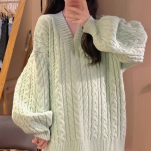 Knitted Sweater (Light Green)